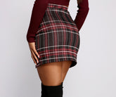 Moment In Karierter Minirock mit hoher Taille